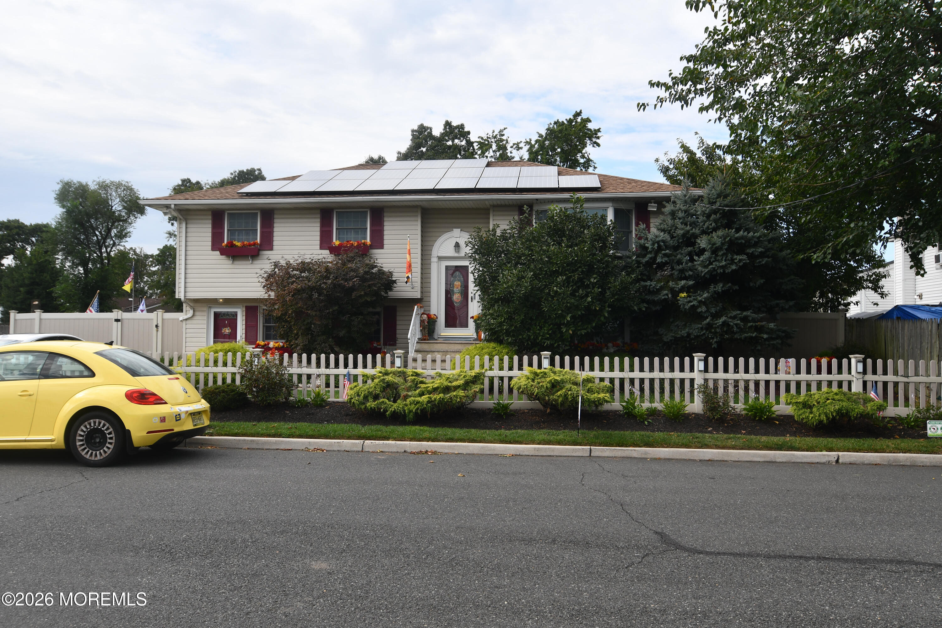10th St, Keyport, NJ 07735