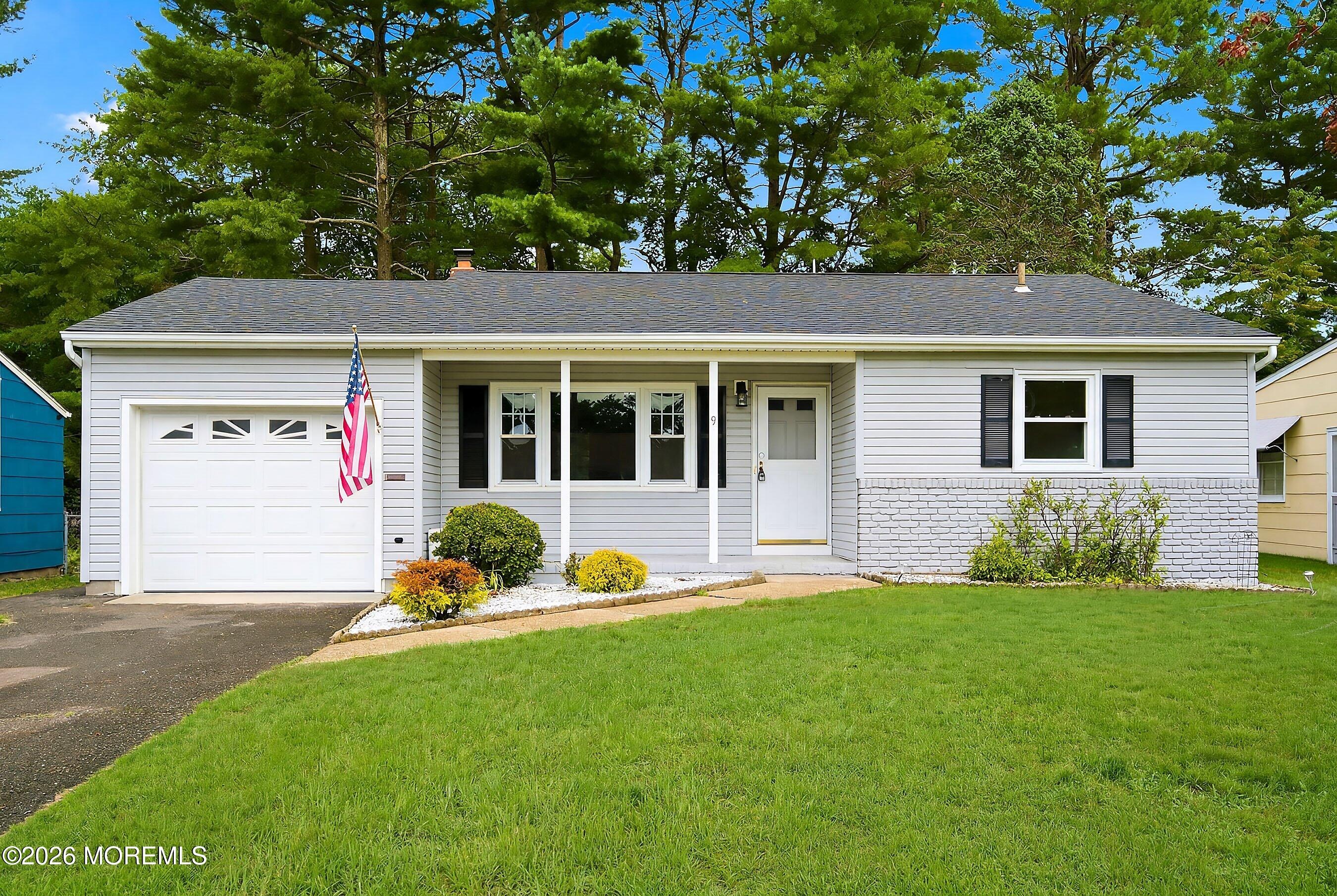 Hamilton Ct, Toms River, NJ 08757