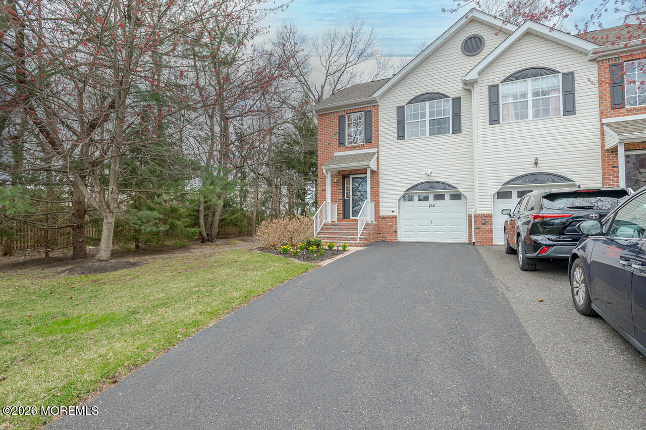 Heron Ct, Manalapan, NJ 07726 #1