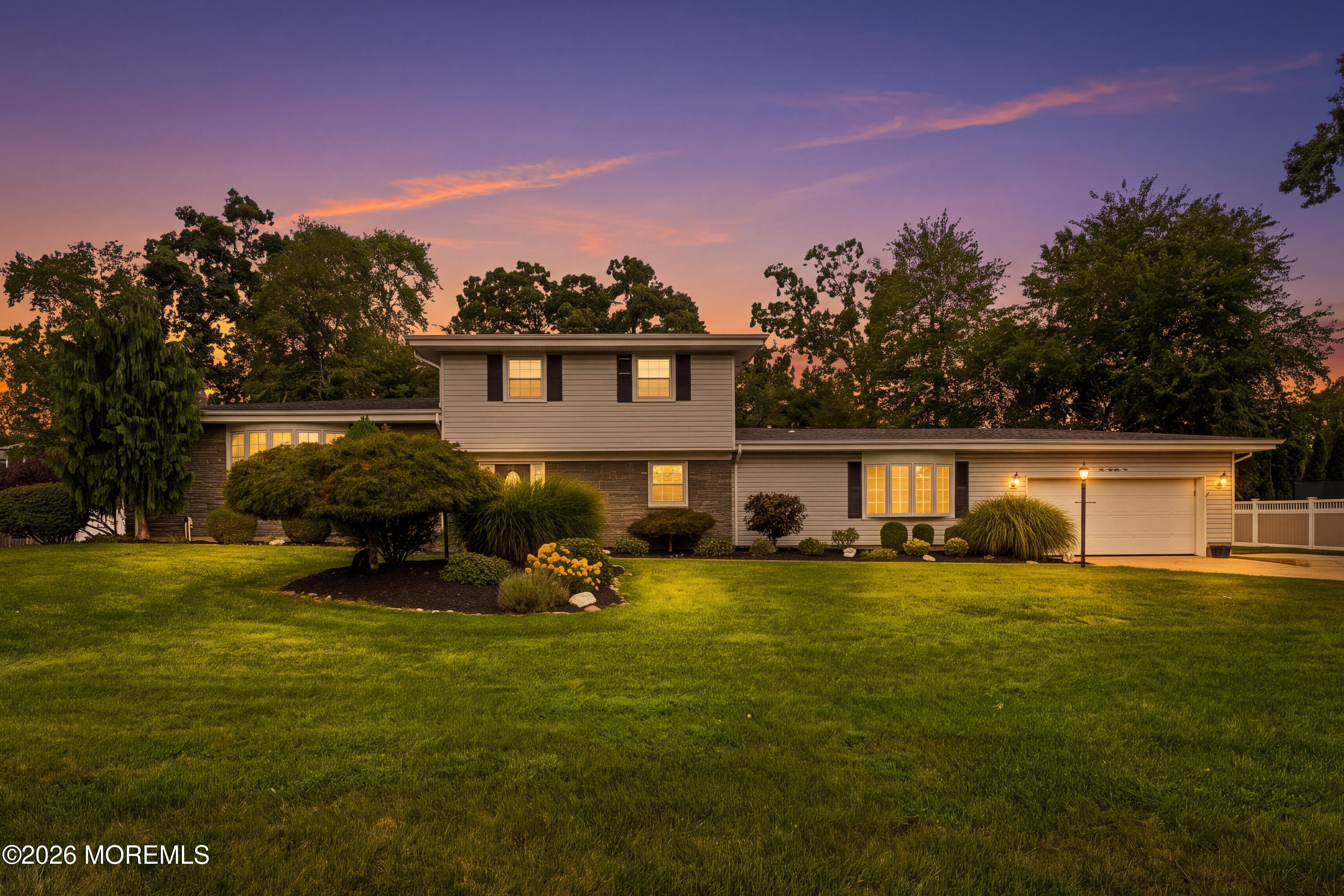 Somerset Dr, Toms River, NJ 08753