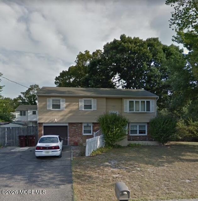 Lakewood Ave, Bayville, NJ 08721