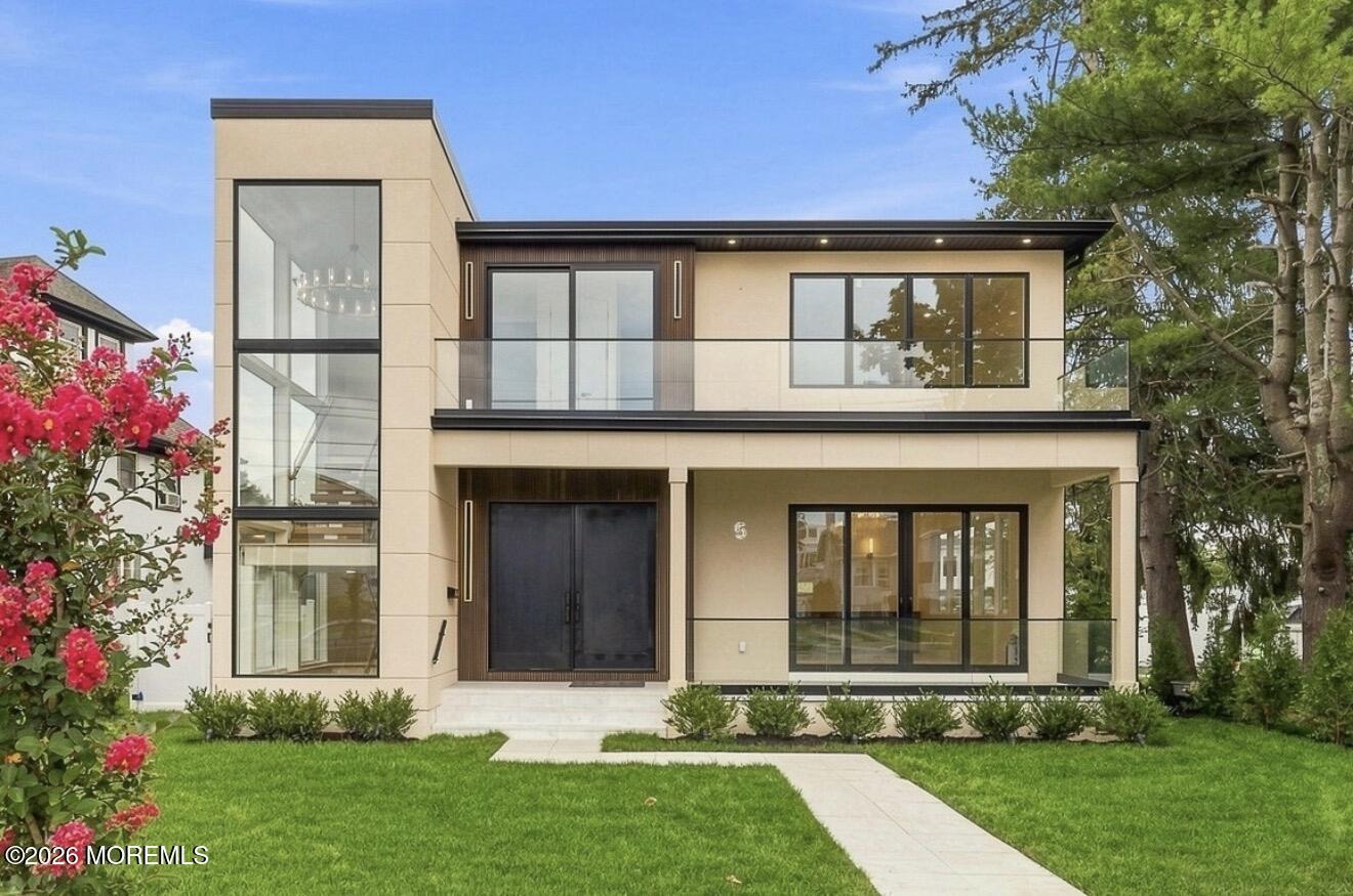 Royal Pl, Long Branch, NJ 07740