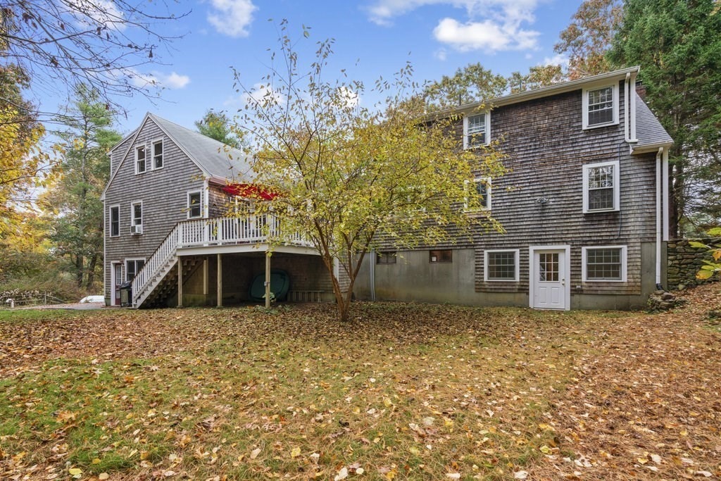 Teakettle Ln, Duxbury, MA 02332