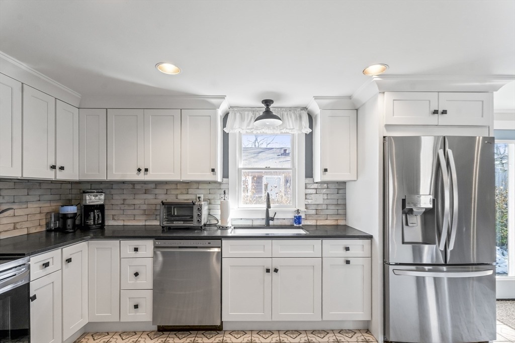 Garvin St, Oak Bluffs, MA 02557 #1