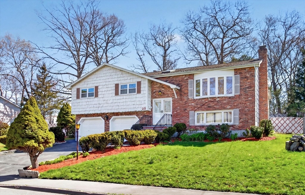 Gloversbrook Rd, Randolph, MA 02368