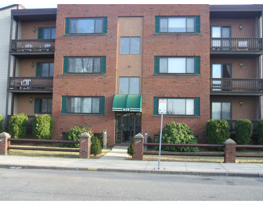 2nd St, South Boston, MA 02127