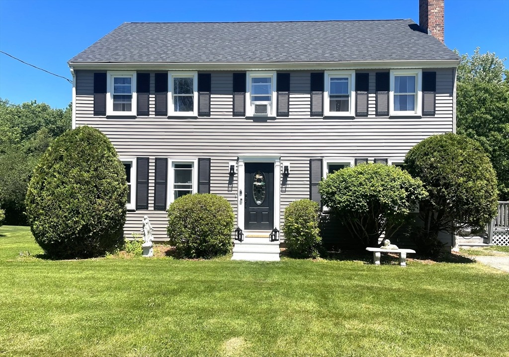 Fernwood Dr, Gardner, MA 01440