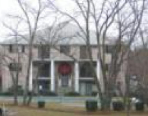 Kenmar Dr, Billerica, MA 01821