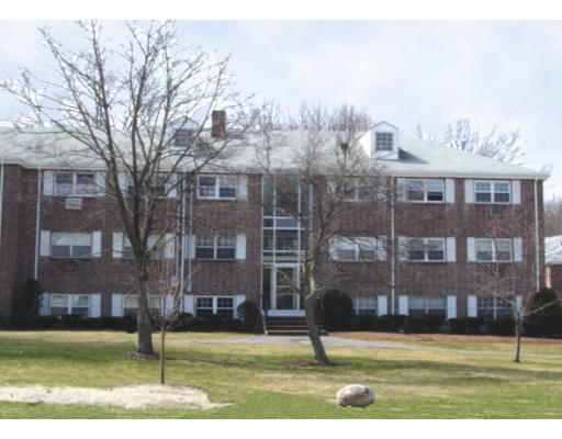 Edgelawn Ave, North Andover, MA 01845
