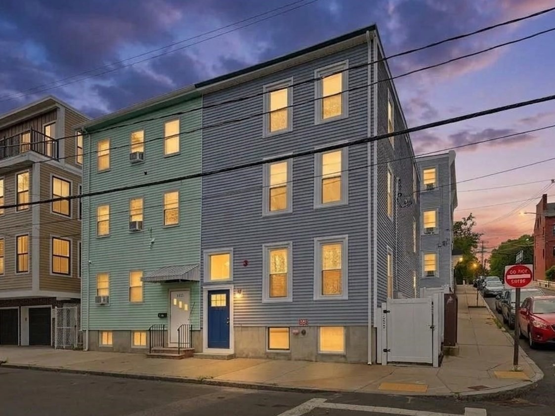 Everett St, East Boston, MA 02128