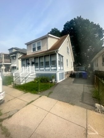 Hollingsworth St, Mattapan, MA 02126