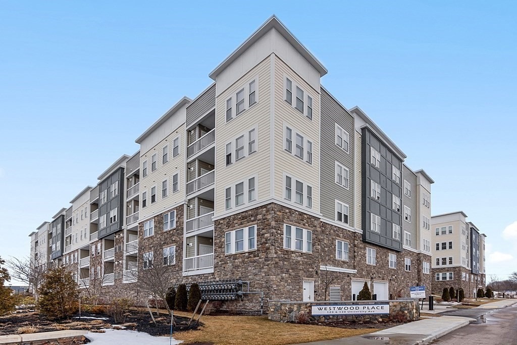 University Ave, Westwood, MA 02090
