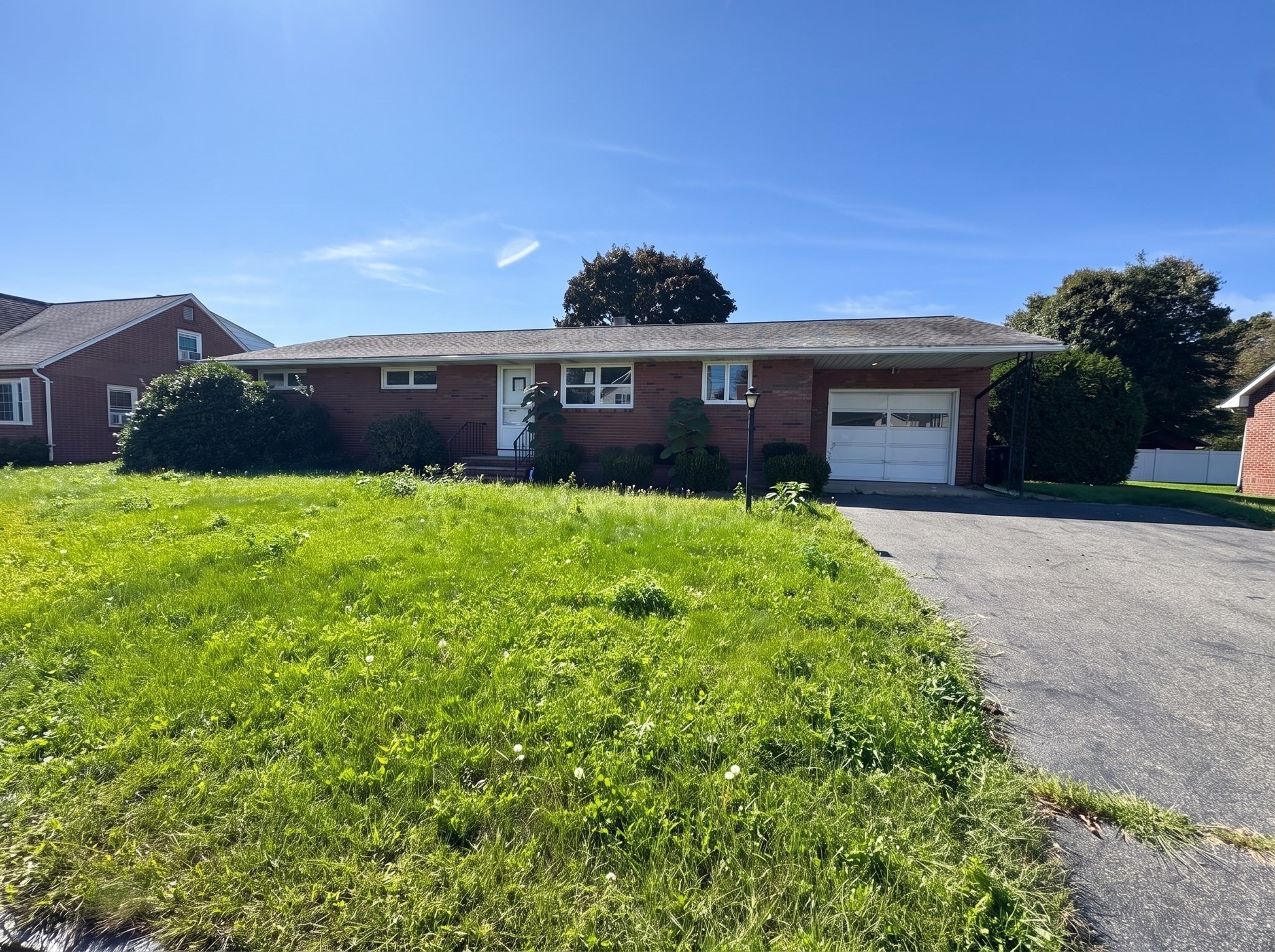 Van Horn St, Chicopee, MA 01013