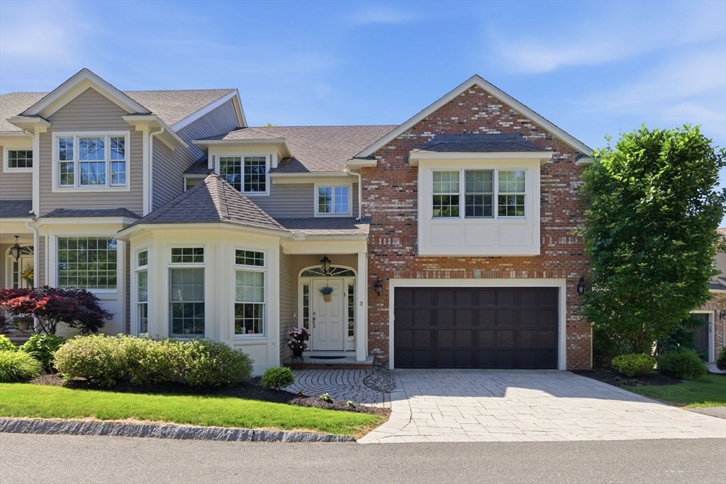 Salem St, Lynnfield, MA 01940