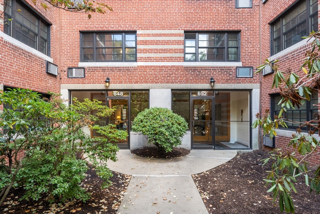 Washington St, Brookline, MA 02446 #1