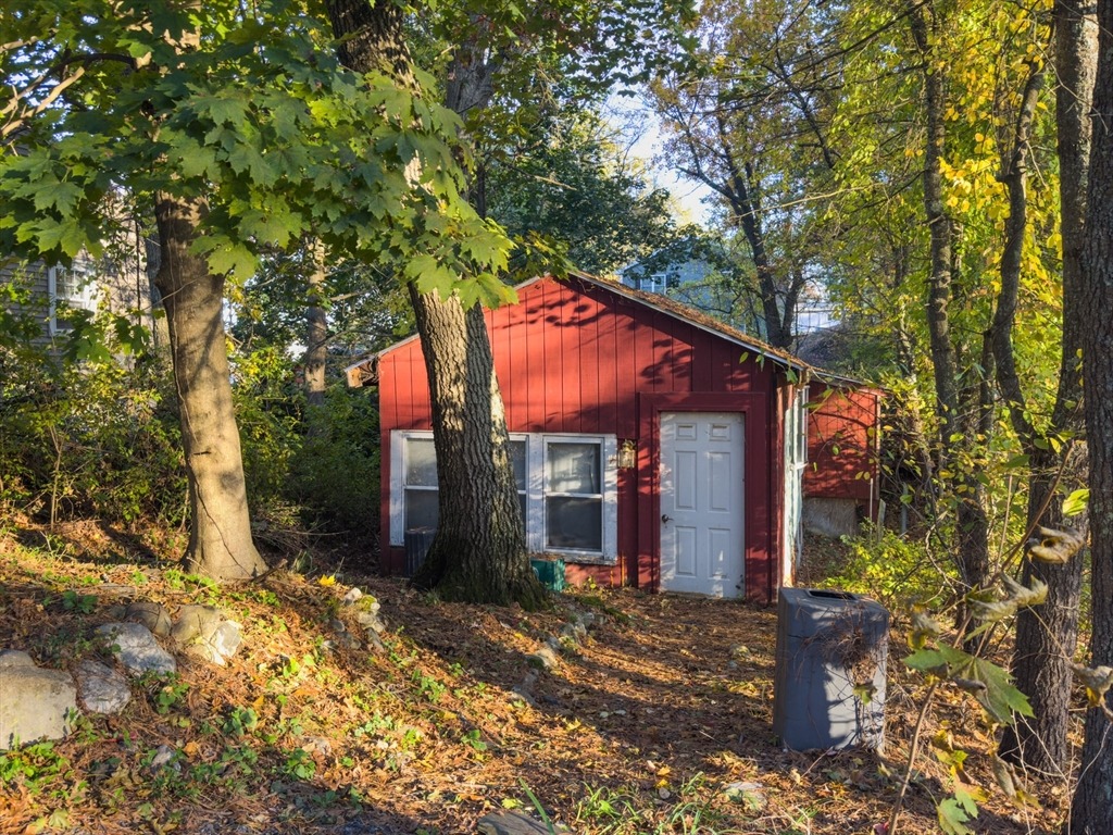 Parkview Ter, North Reading, MA 01864