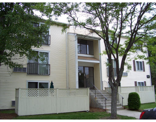 Village Hill Ln, Natick, MA 01760