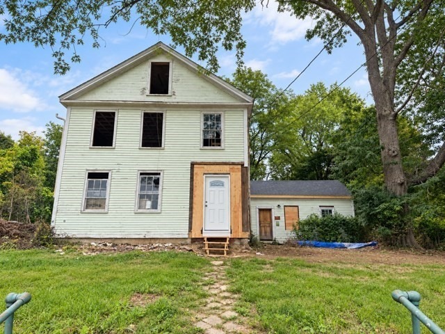 Elm St, North Brookfield, MA 01535
