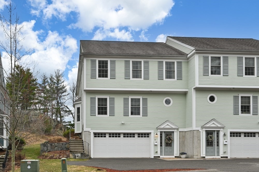 Gates Ln, Wakefield, MA 01880
