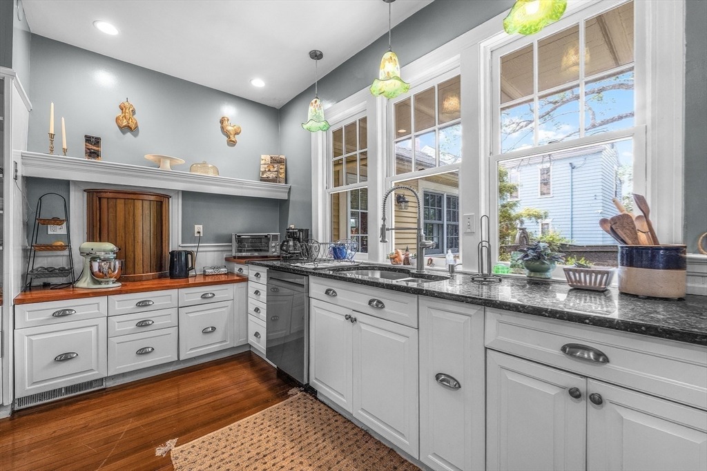 7th St, New Bedford, MA 02740 #1