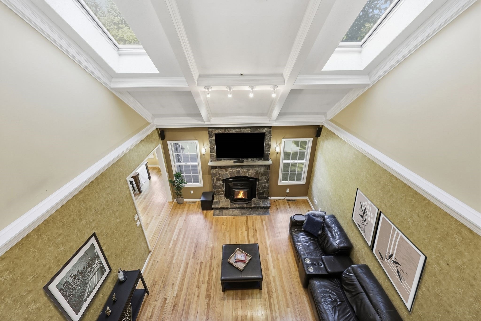 Highview Cir, Wilbraham, MA 01095 #1