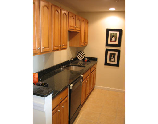 Central Sq, Lynn, MA 01901