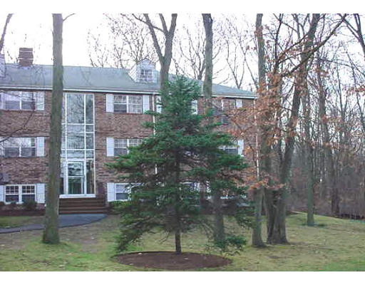 Farrwood Ave, North Andover, MA 01845