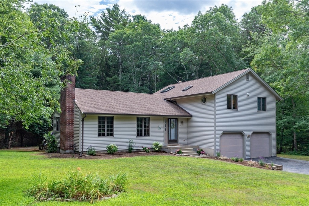 Clubhouse Dr, Pocasset, MA 02559