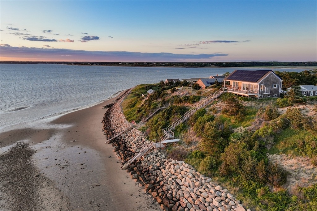 4th St, Wellfleet, MA 02667