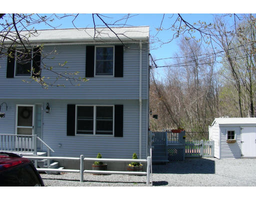 Pleasant St, Rockport, MA 01966