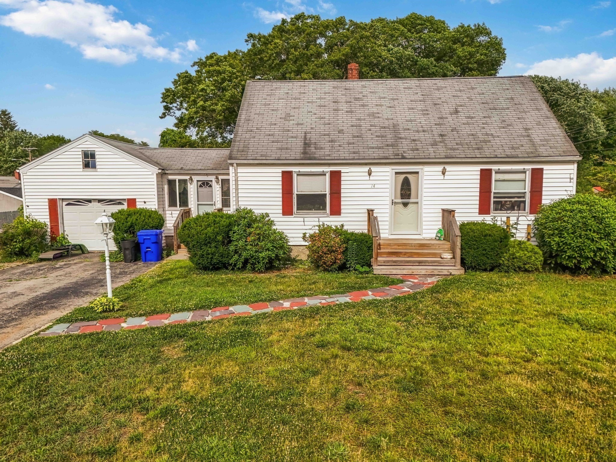 Highland Ave, Taunton, MA 02780