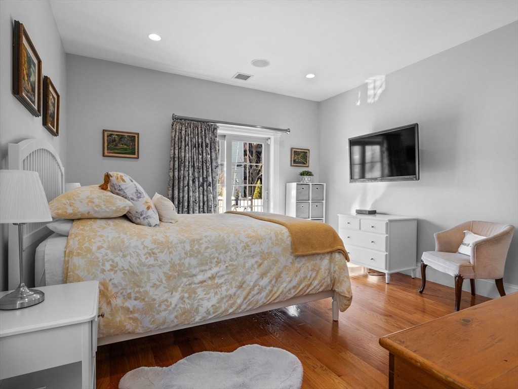 4th St, South Boston, MA 02127 #1
