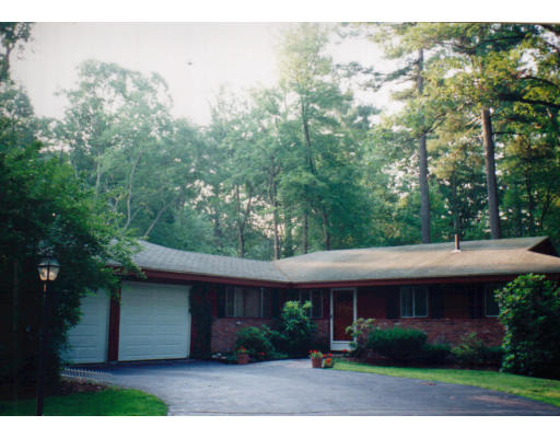 Topeka Rd, Chelmsford, MA 01824