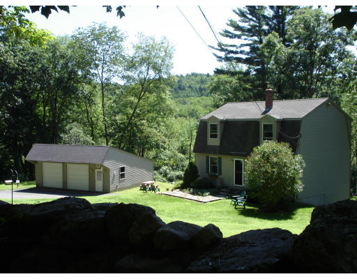 Long Hill Rd, Brookfield, MA 01506