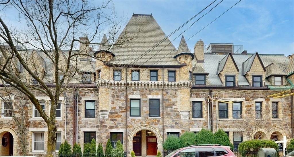 Tappan St, Brookline, MA 02445
