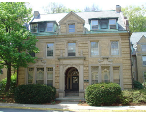 Glen Rd, Brookline, MA 02445