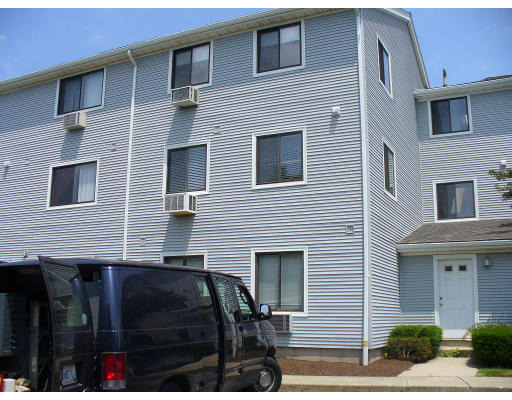 Girard Ave, Newport, RI 02840