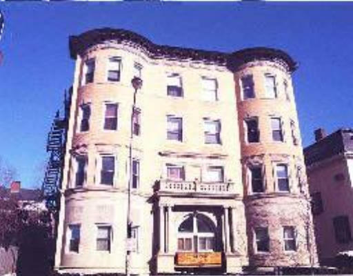 Massachusetts Ave, Cambridge, MA 02139