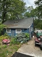 Bungalow St, Southwick, MA 01077
