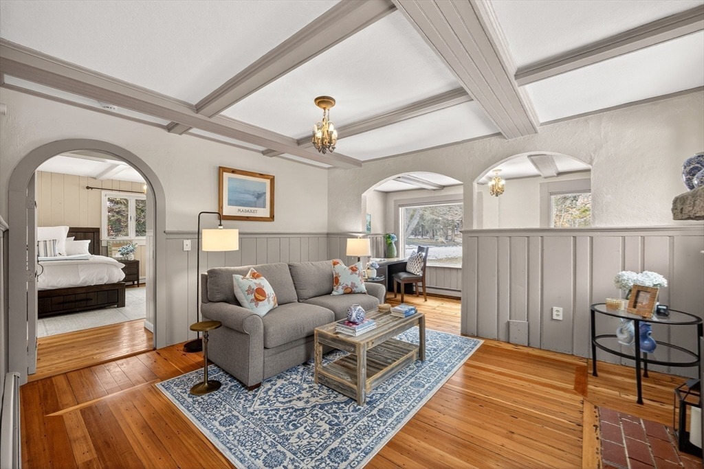 Nashawena St, Falmouth, MA 02540 #1
