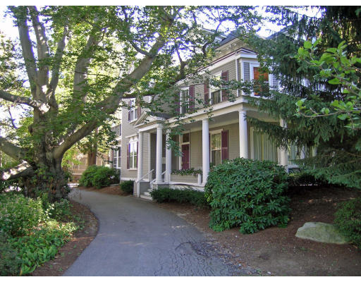 Beacon St, Newton Center, MA 02459
