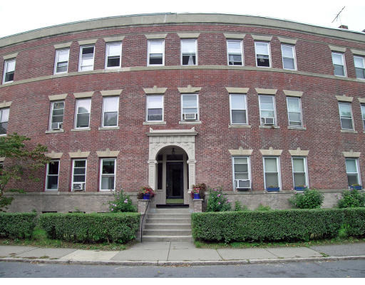 Parkway Rd, Brookline, MA 02445