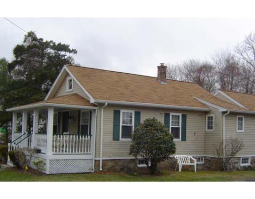 Mill St, Marion, MA 02738