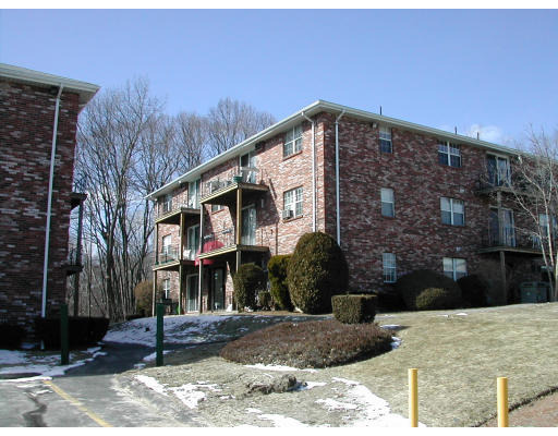 Kenmar Dr, Billerica, MA 01821