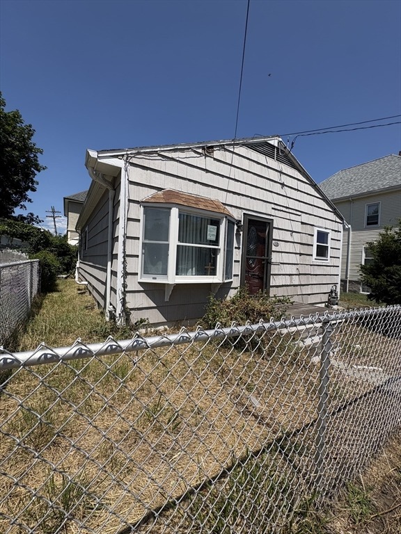Taber St, New Bedford, MA 02740