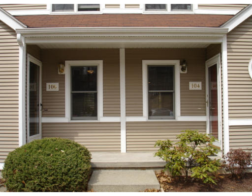 Abbey Memorial Dr, Chicopee, MA 01020