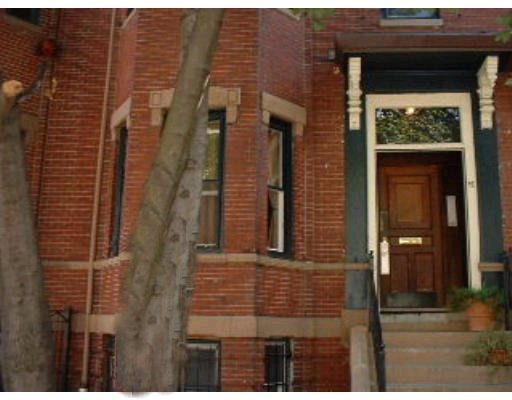 Pleasant St, Dorchester, MA 02125