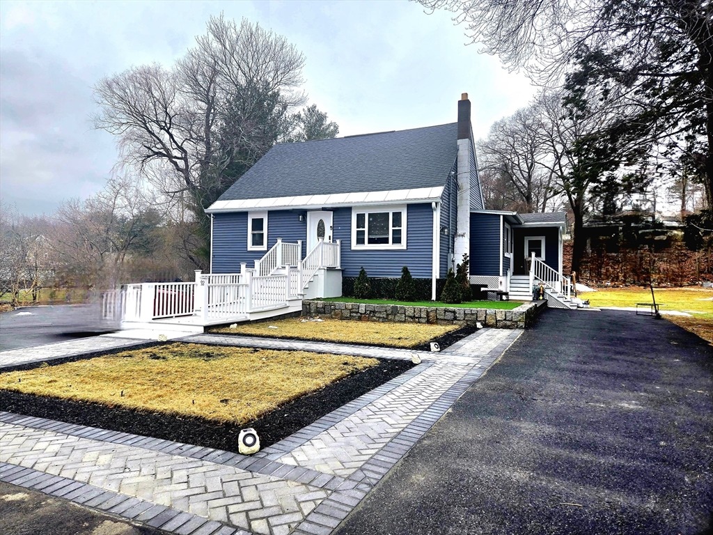 Wenham St, Danvers, MA 01923