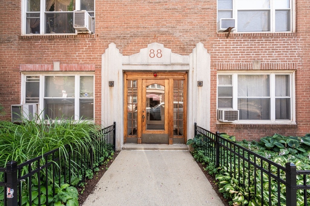 Strathmore Rd, Brighton, MA 02135 #1