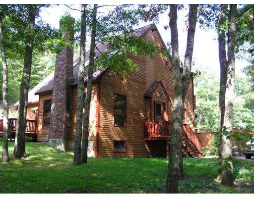 Hollis Rd, Plymouth, MA 02360